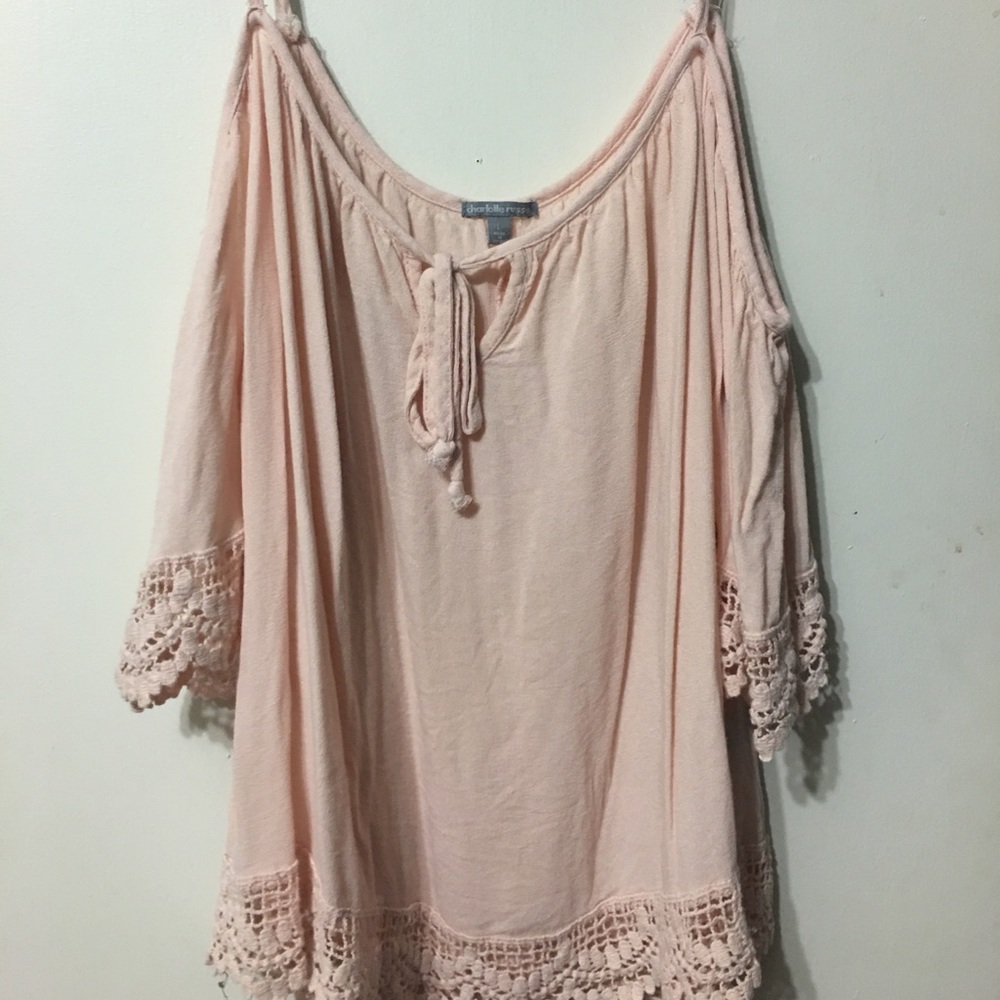 Lace Cold Shoulder Top/Charlotte Russe/Size Large